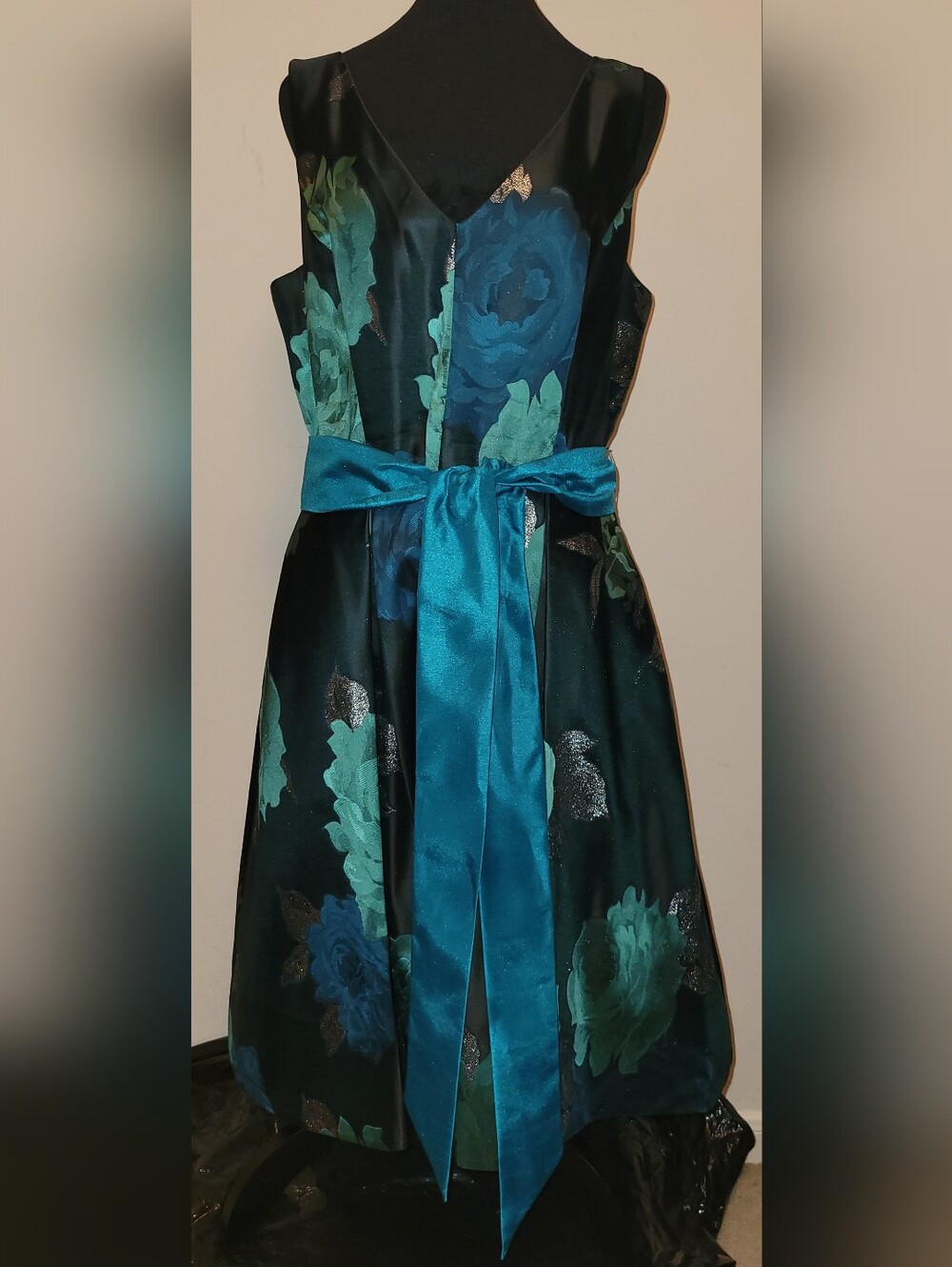 Eliza J Teal and Black Floral Satin Fit-and-Flare Dress with Sash
